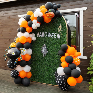 arch backdrop for Halloween party