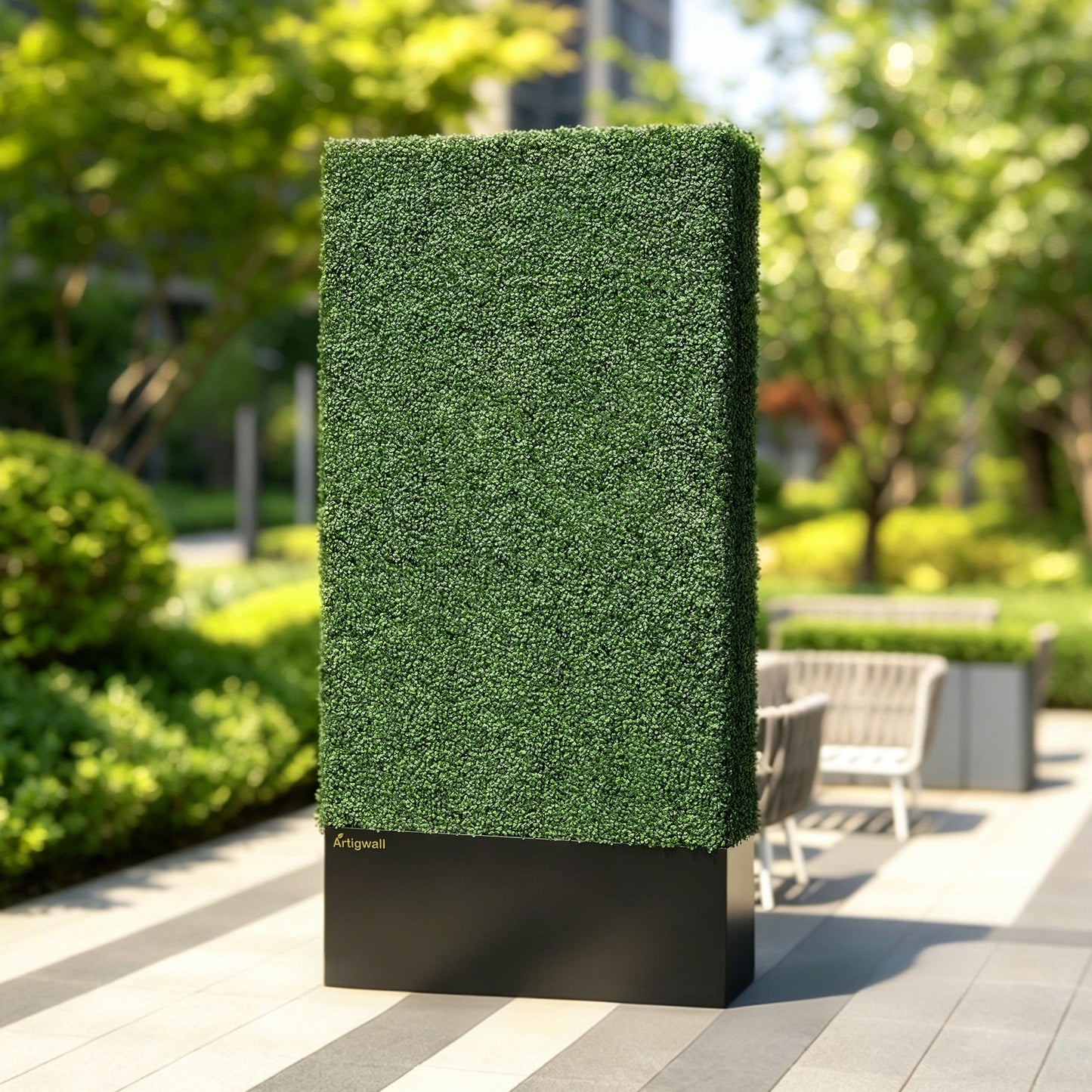48x96_inch_Artigwall_s_artificial_boxwood_hedge_with_black base