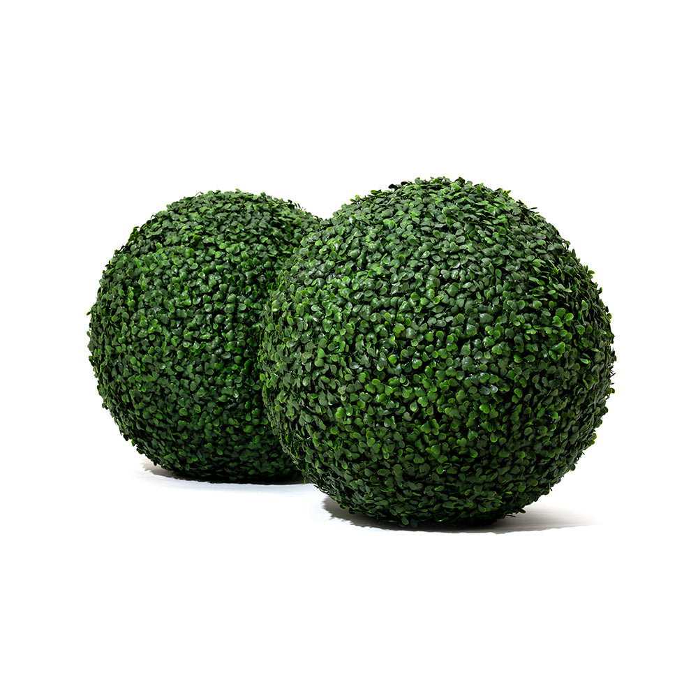 Faux Topiary Boxwood Ball .jpg__PID:145ebf9b-59b1-455f-b87a-6e6679f48ee4