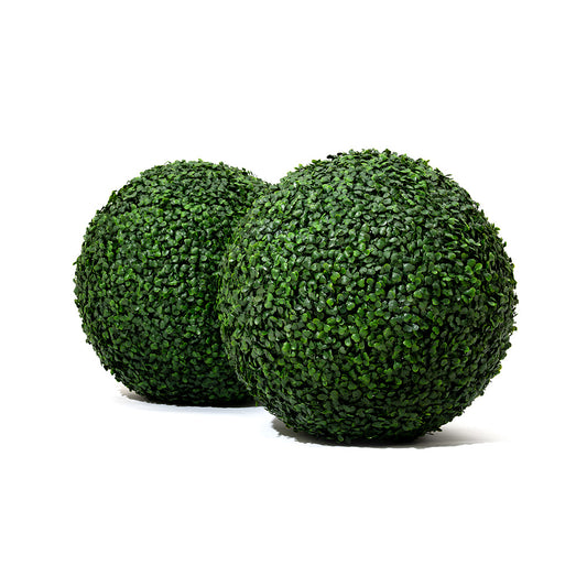 Faux Topiary Boxwood Ball .jpg__PID:145ebf9b-59b1-455f-b87a-6e6679f48ee4